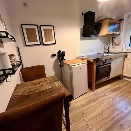 Elin Apartment